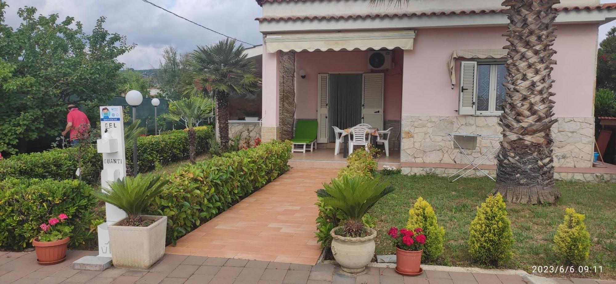 Residence Fabrizio, Vieste Esterno foto